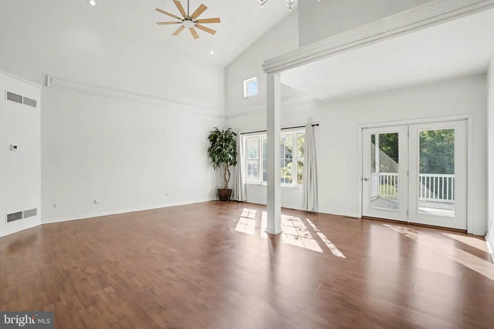 532 WATERSIDE CIR L-0133 Lebanon, PA 17042