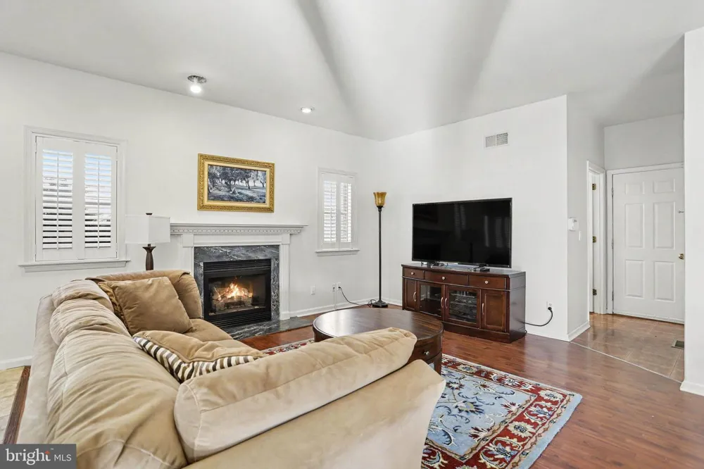 532 WATERSIDE CIR L-0133 Lebanon, PA 17042