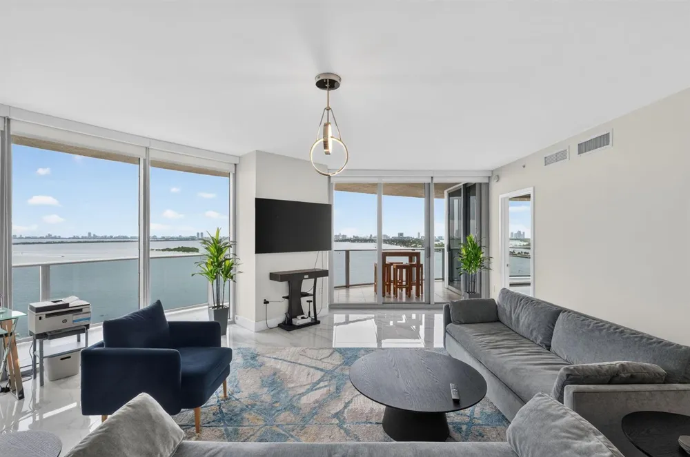 488 NE 18th Street #1515 Miami, FL 33132
