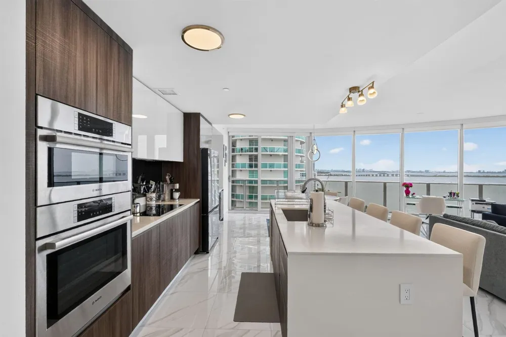 488 NE 18th Street #1515 Miami, FL 33132