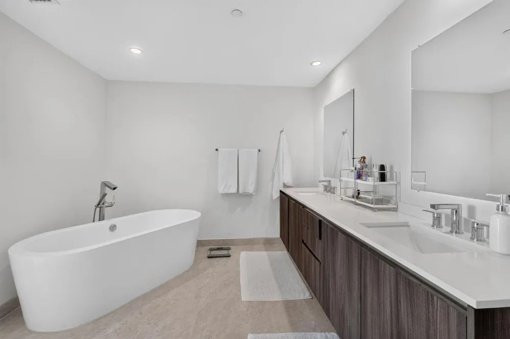 488 NE 18th Street #1515 Miami, FL 33132