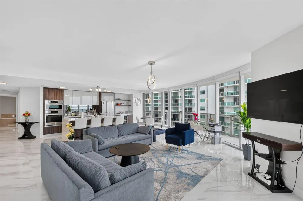488 NE 18th Street #1515 Miami, FL 33132