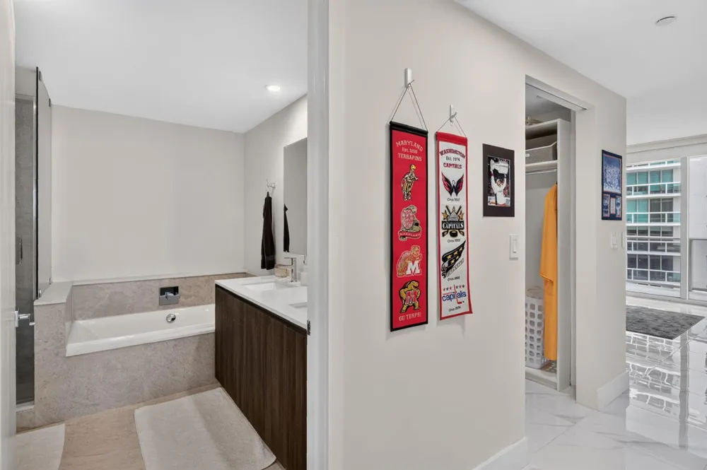 488 NE 18th Street #1515 Miami, FL 33132