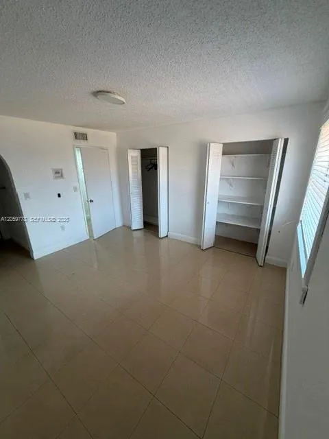1362 nw 24 avenue #1362 Miami, FL 33125