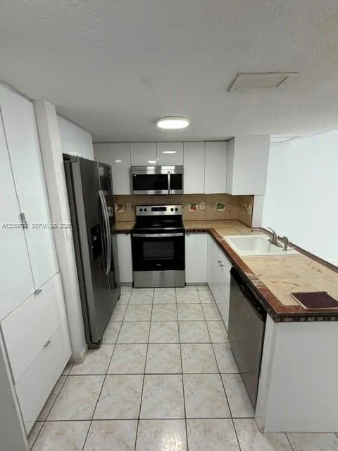 1362 nw 24 avenue #1362 Miami, FL 33125