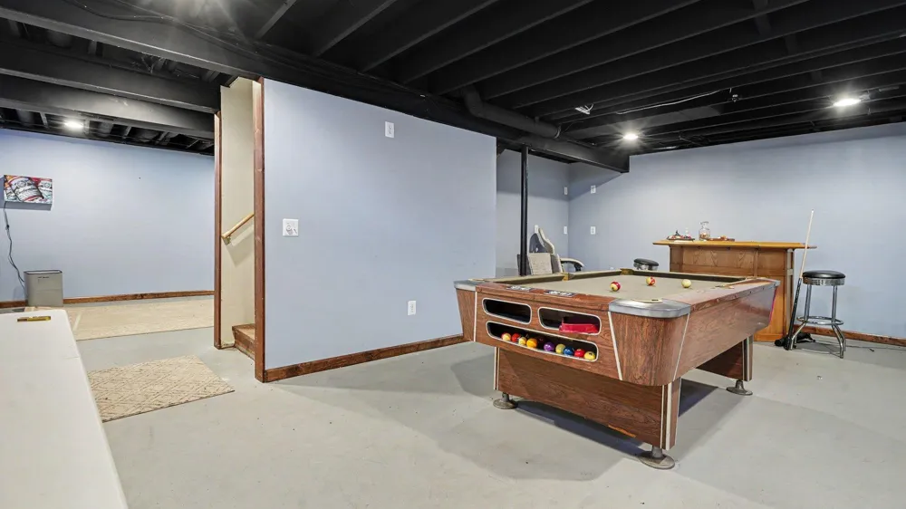 809 Brower Road Fowlerville, MI 48836