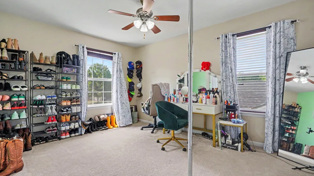 809 Brower Road Fowlerville, MI 48836