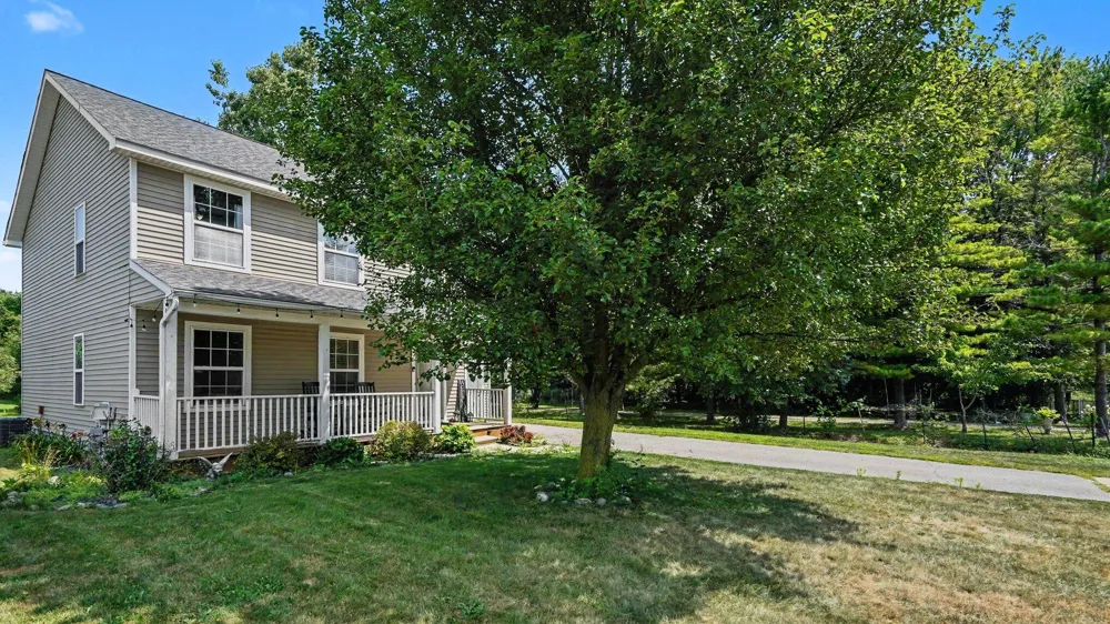 809 Brower Road Fowlerville, MI 48836