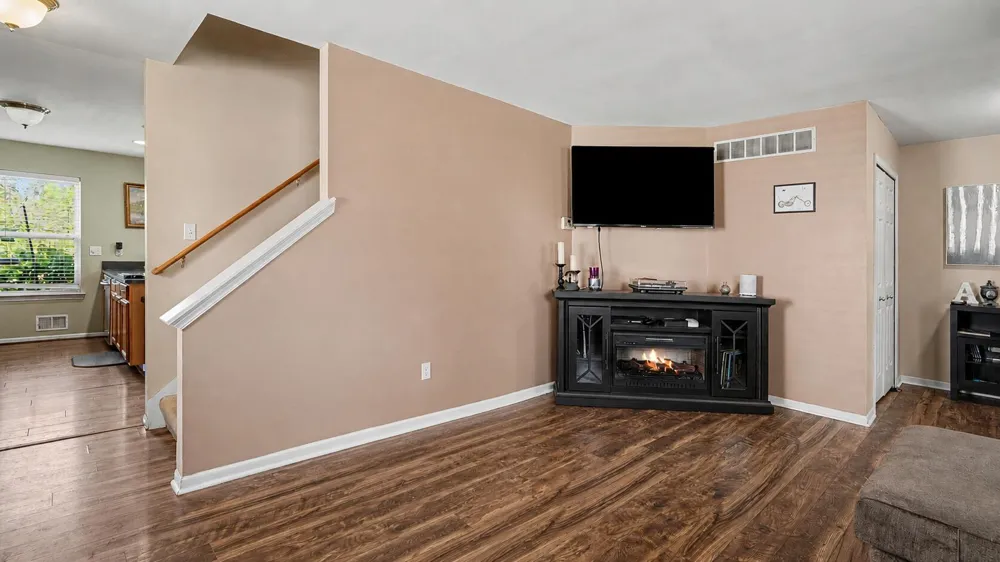 809 Brower Road Fowlerville, MI 48836