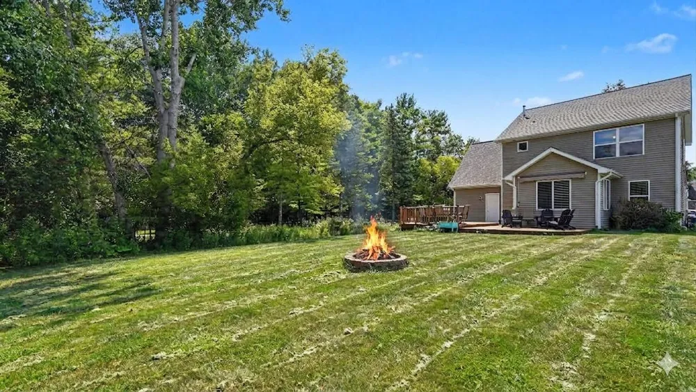 809 Brower Road Fowlerville, MI 48836