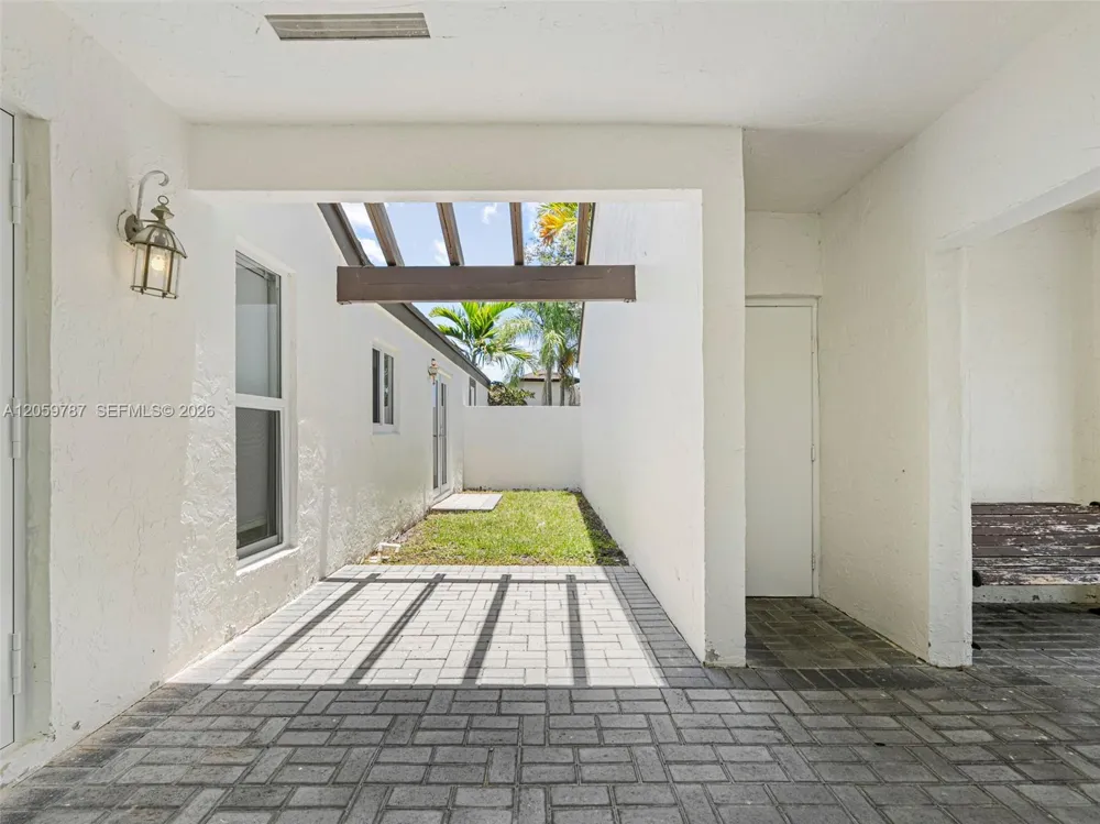 15491 SW 153rd St Miami, FL 33187