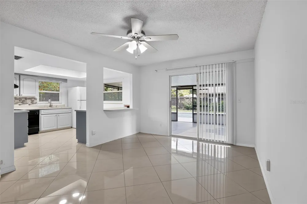 13635 BERKSHIRE COURT Grand Island, FL 32735