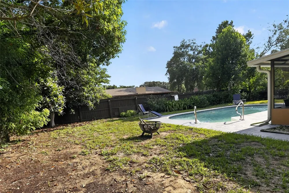 13635 BERKSHIRE COURT Grand Island, FL 32735