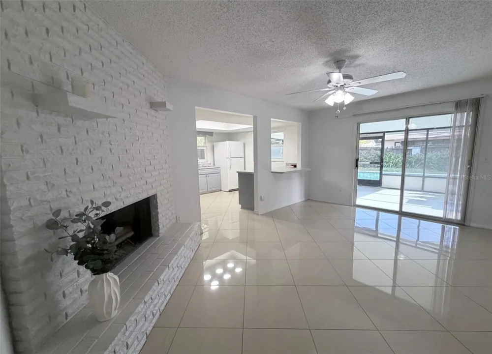 13635 BERKSHIRE COURT Grand Island, FL 32735