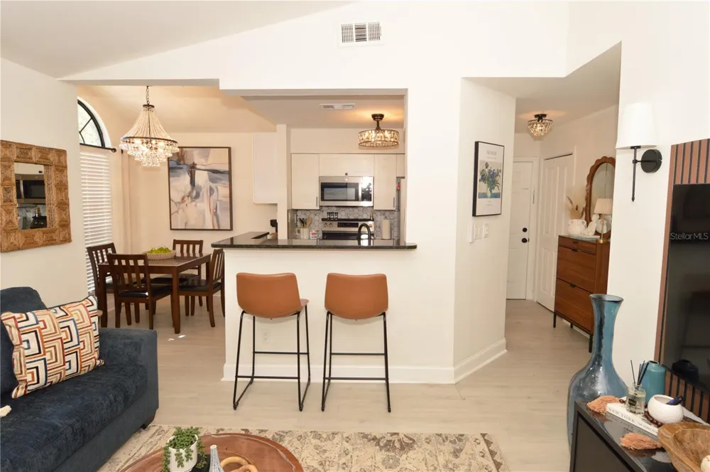 8714 MALLARD RESERVE DRIVE #201 Tampa, FL 33614