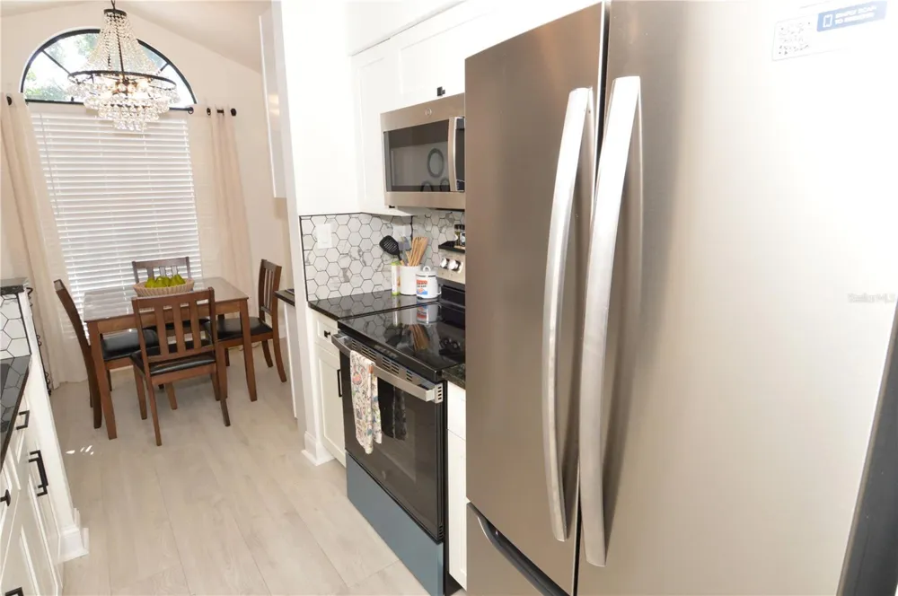 8714 MALLARD RESERVE DRIVE #201 Tampa, FL 33614