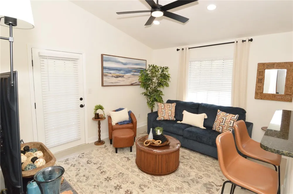 8714 MALLARD RESERVE DRIVE #201 Tampa, FL 33614