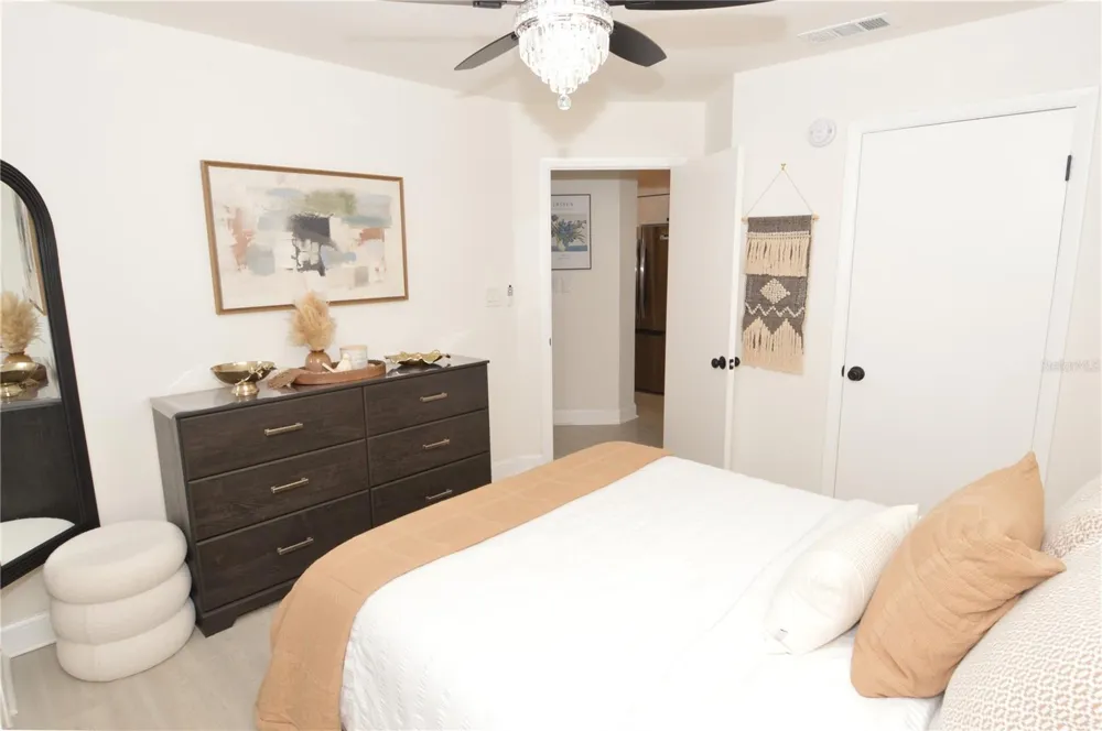 8714 MALLARD RESERVE DRIVE #201 Tampa, FL 33614