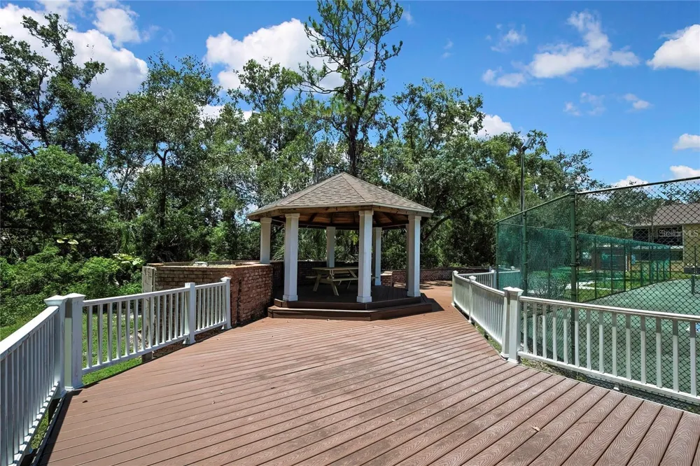 8714 MALLARD RESERVE DRIVE #201 Tampa, FL 33614