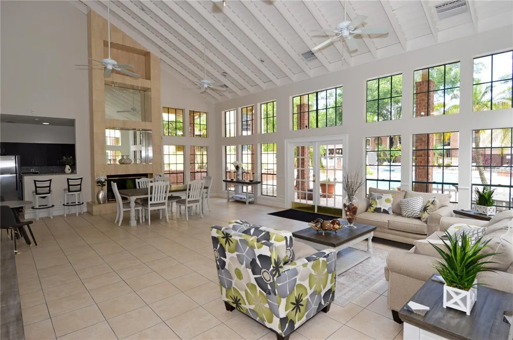 8714 MALLARD RESERVE DRIVE #201 Tampa, FL 33614