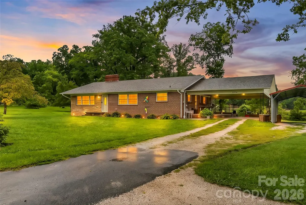 8647 US 221 Highway Marion, NC 28752