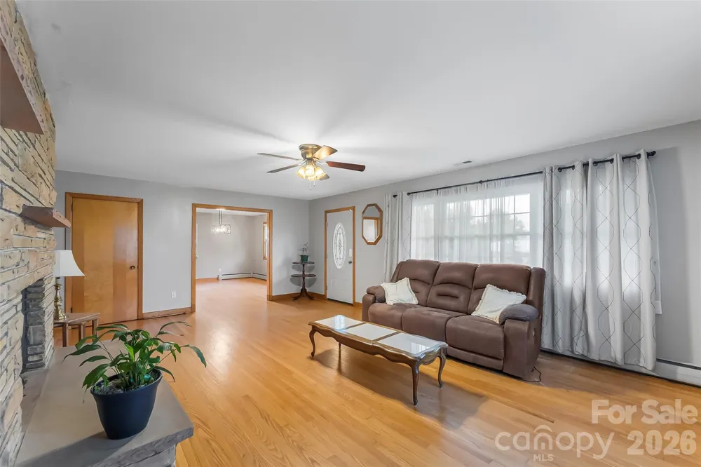 8647 US 221 Highway Marion, NC 28752