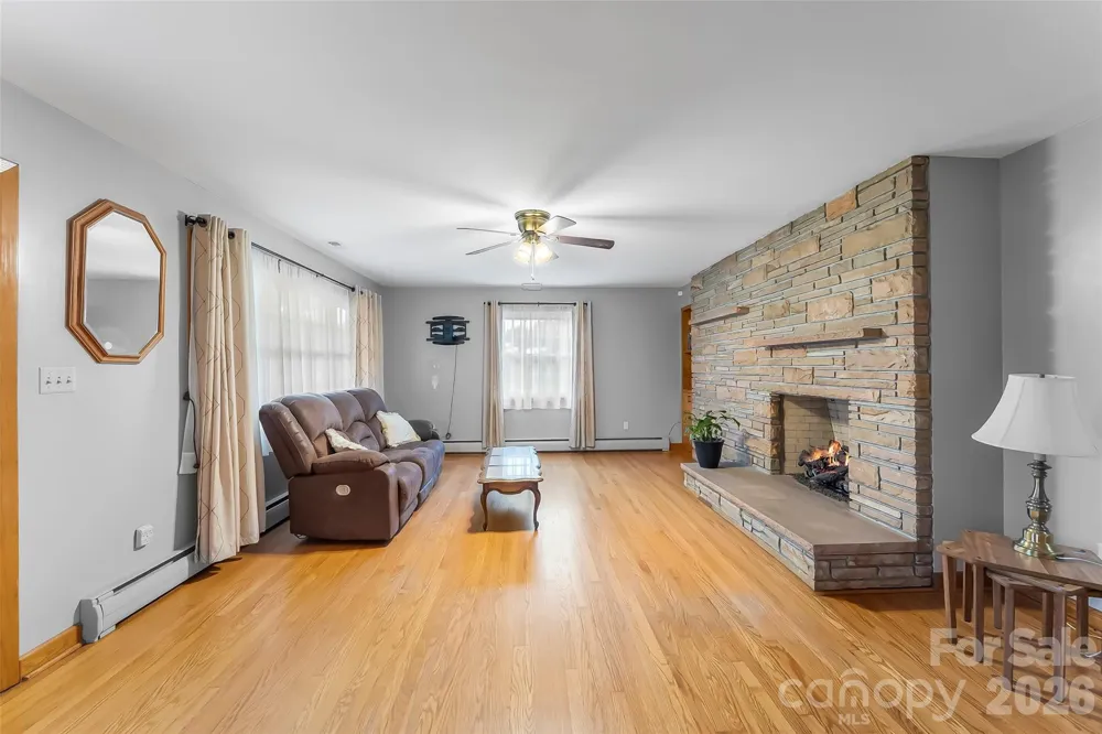 8647 US 221 Highway Marion, NC 28752