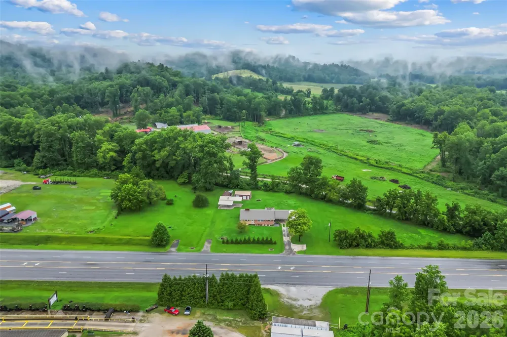 8647 US 221 Highway Marion, NC 28752