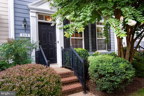 300 DIXON STREET #505