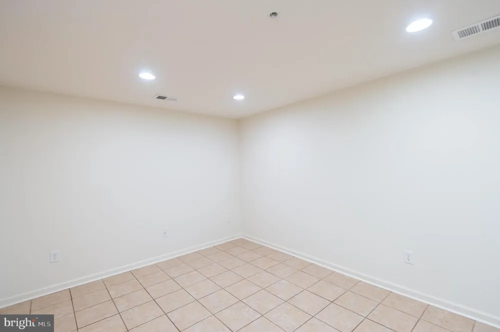 300 DIXON STREET #505 Easton, MD 21601