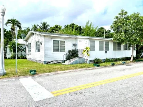 200 Florida Ave #200
