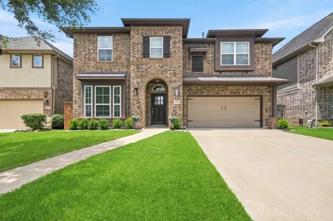 2715 Parker Oak Pass