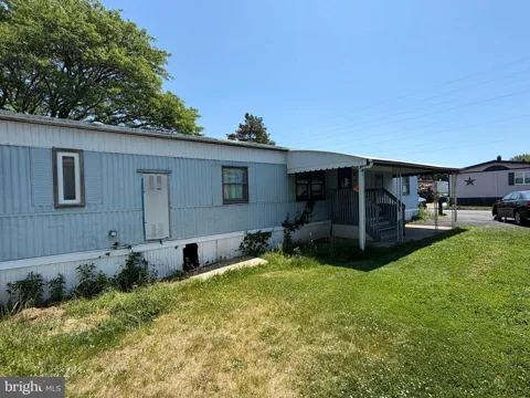 7612 HUNTER DRIVE
