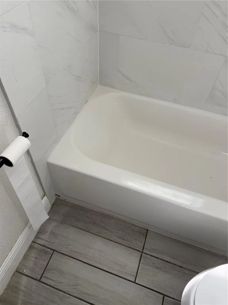 204 6TH JPV STREET Winter Haven, FL 33880