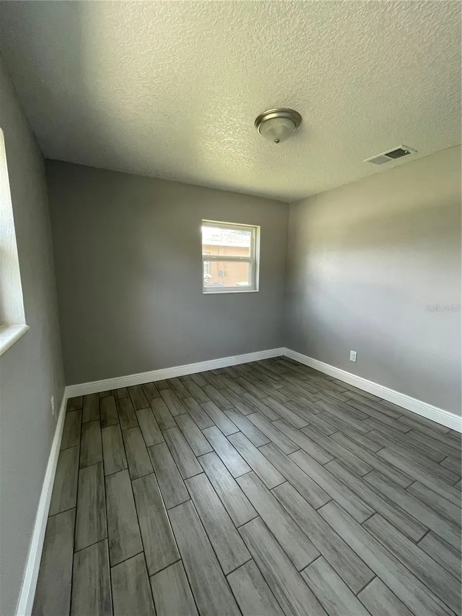 204 6TH JPV STREET Winter Haven, FL 33880