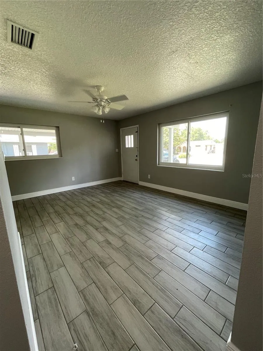 204 6TH JPV STREET Winter Haven, FL 33880