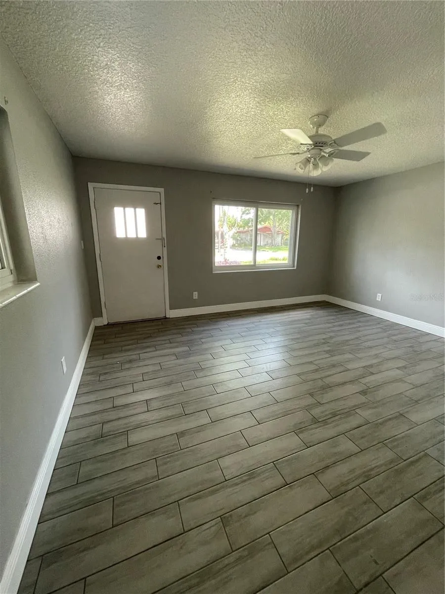 204 6TH JPV STREET Winter Haven, FL 33880