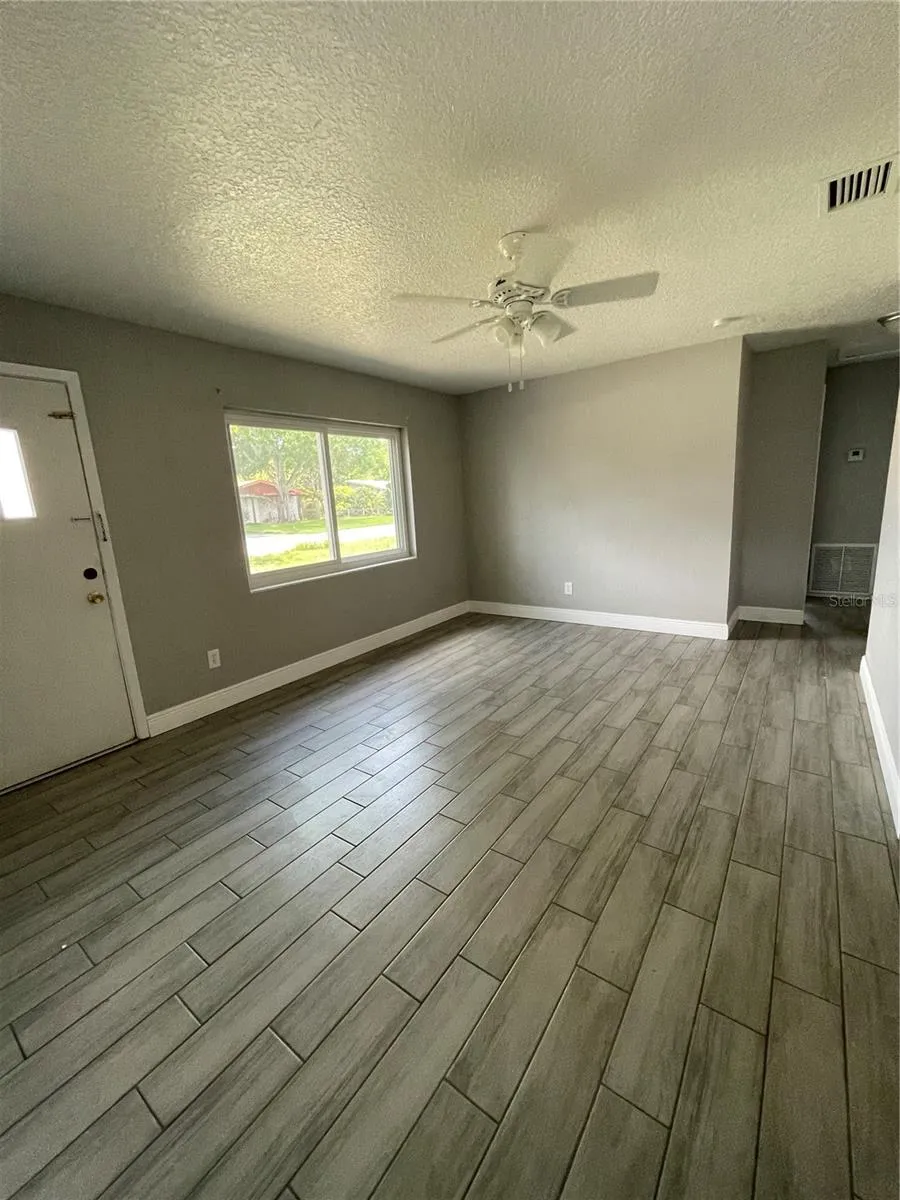204 6TH JPV STREET Winter Haven, FL 33880