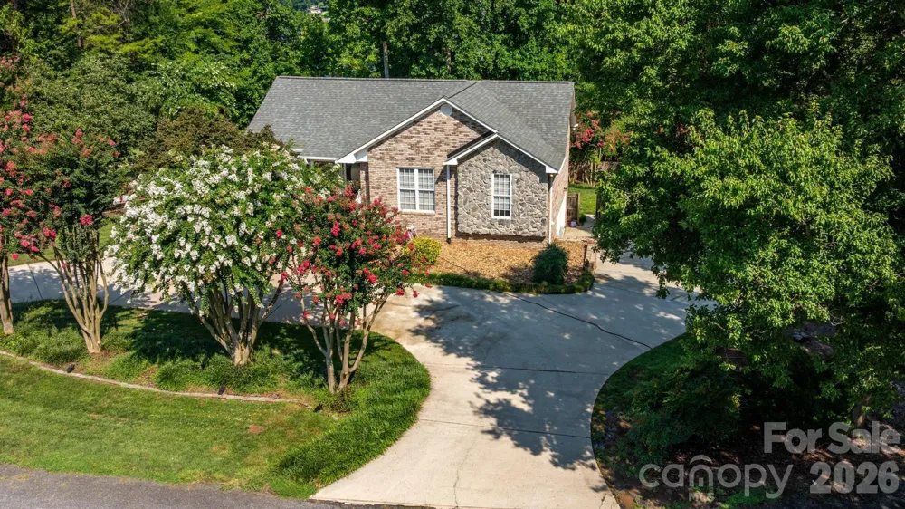 4288 Harbor Lane Sherrills Ford, NC 28673