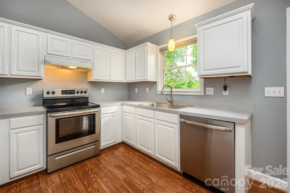 4288 Harbor Lane Sherrills Ford, NC 28673