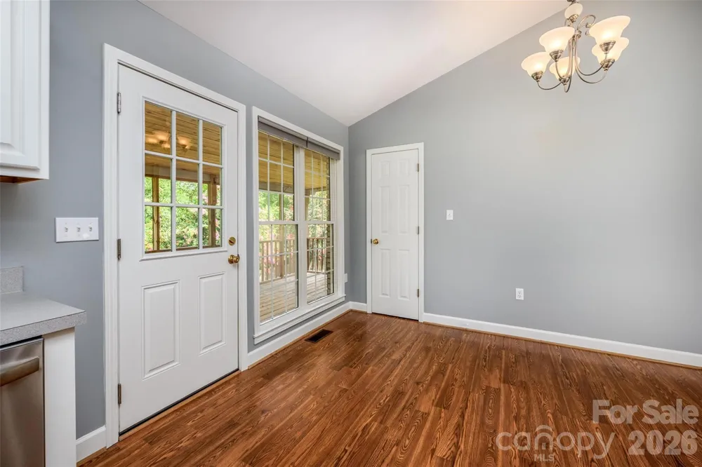 4288 Harbor Lane Sherrills Ford, NC 28673