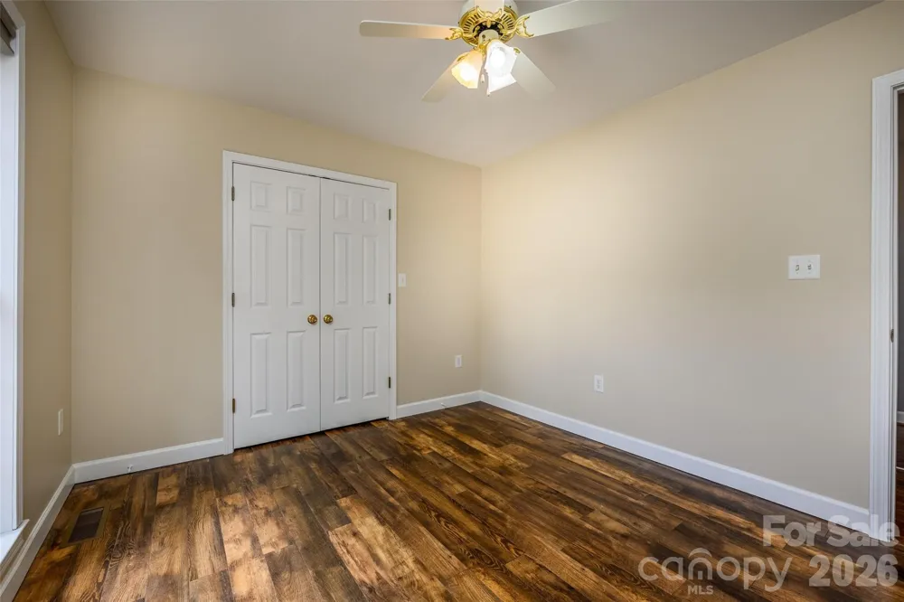 4288 Harbor Lane Sherrills Ford, NC 28673