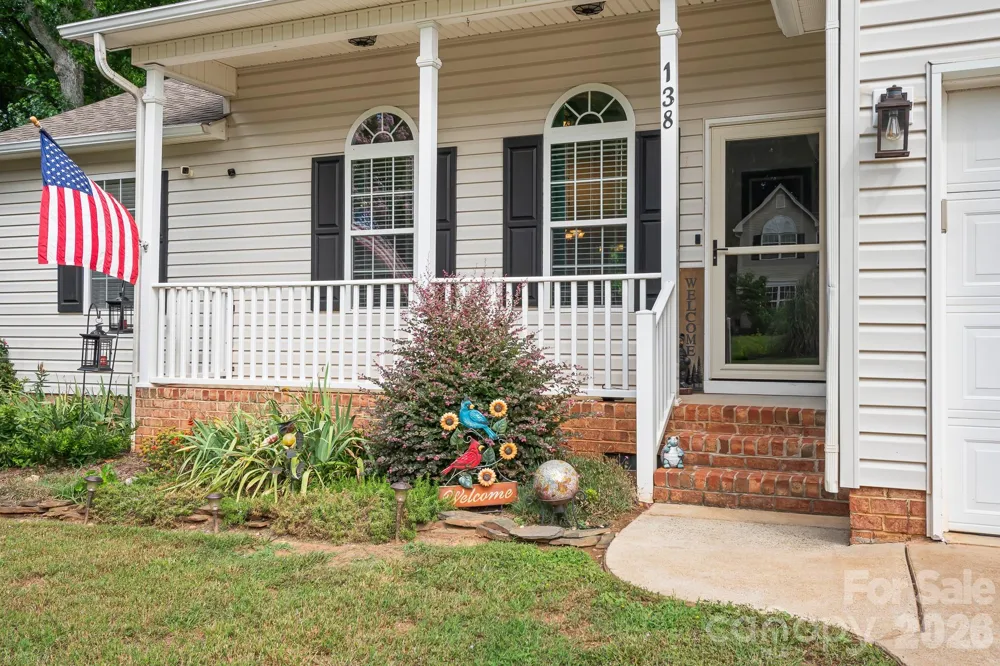 138 Valley Glen Drive Troutman, NC 28166