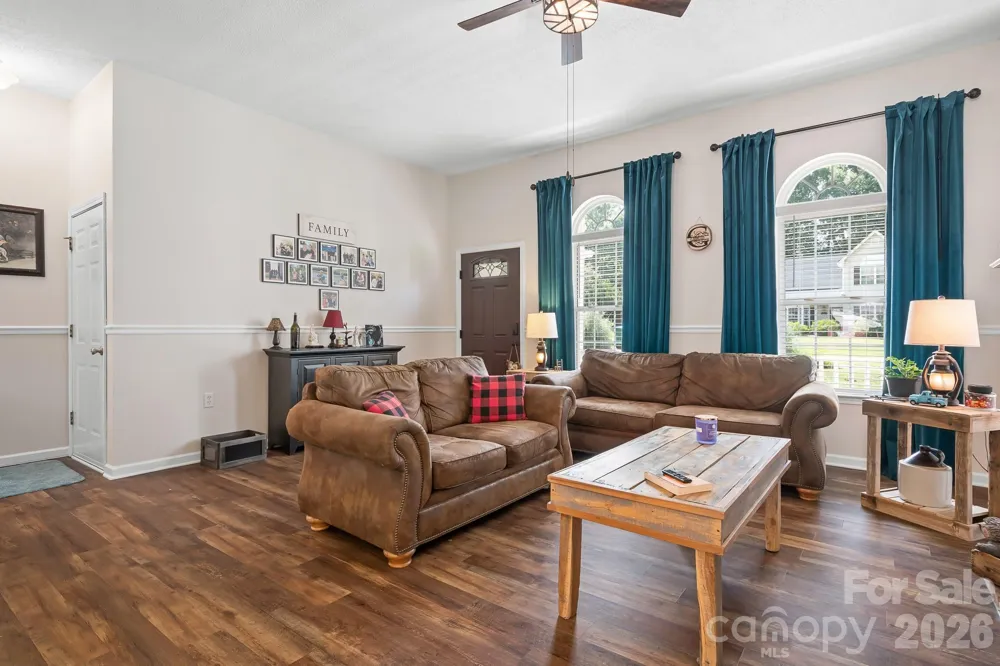138 Valley Glen Drive Troutman, NC 28166