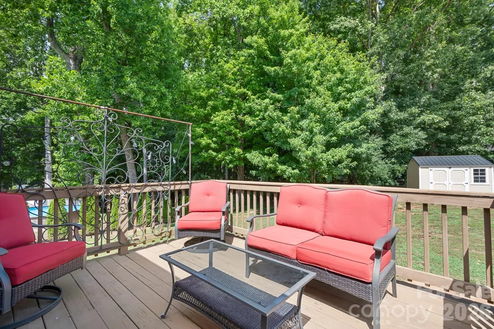 138 Valley Glen Drive Troutman, NC 28166