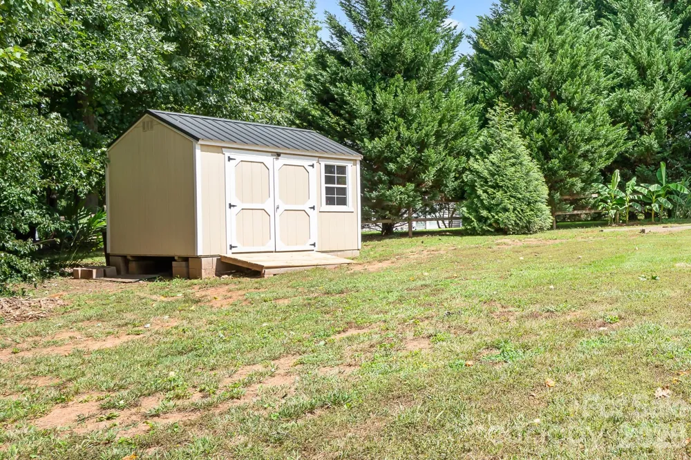 138 Valley Glen Drive Troutman, NC 28166