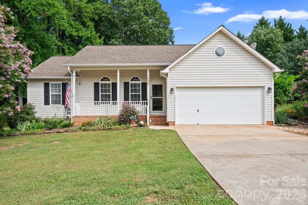 138 Valley Glen Drive Troutman, NC 28166