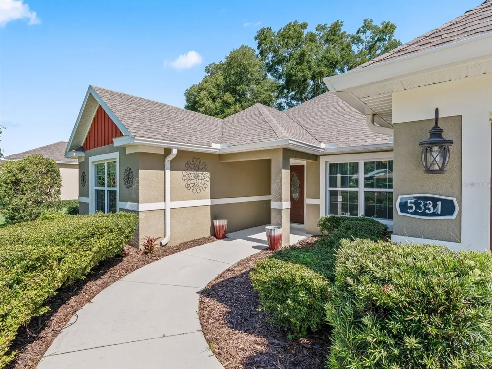 5331 GROVE MANOR Lady Lake, FL 32159