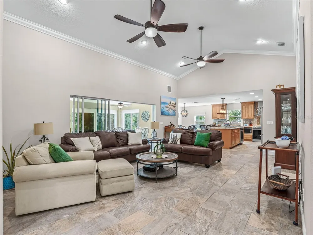 5331 GROVE MANOR Lady Lake, FL 32159