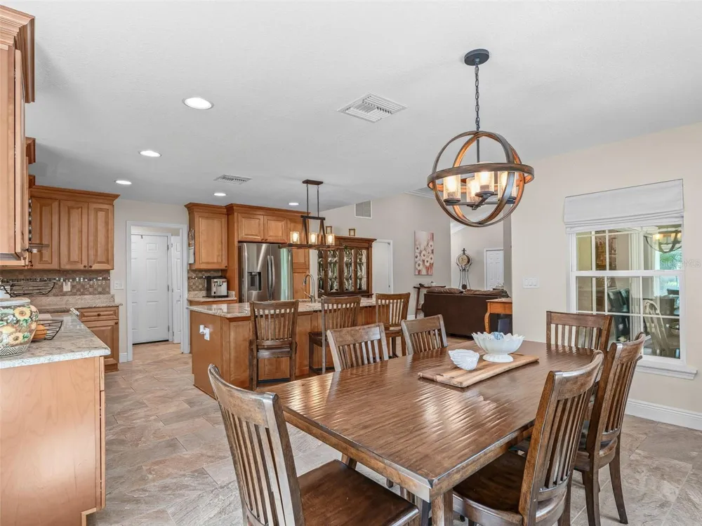 5331 GROVE MANOR Lady Lake, FL 32159